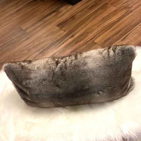 Tahari Faux Fur Accent Lumbar Decorative Throw Pillow Feather Filled in Brown - Picture 2 of 6